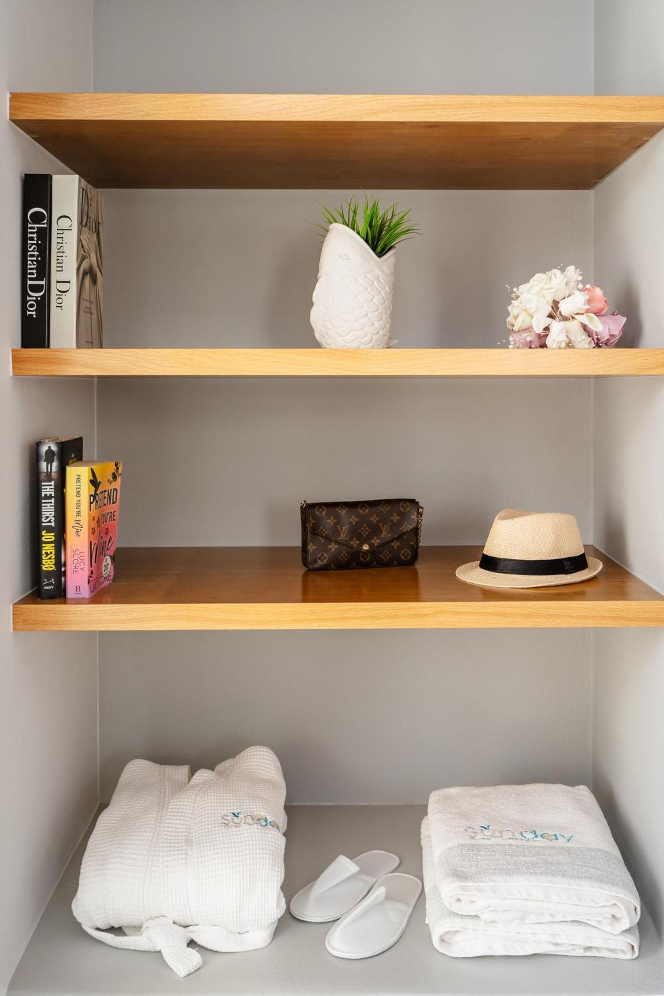 Sunday Luxury Suites Agia Anna  ภายนอก รูปภาพ