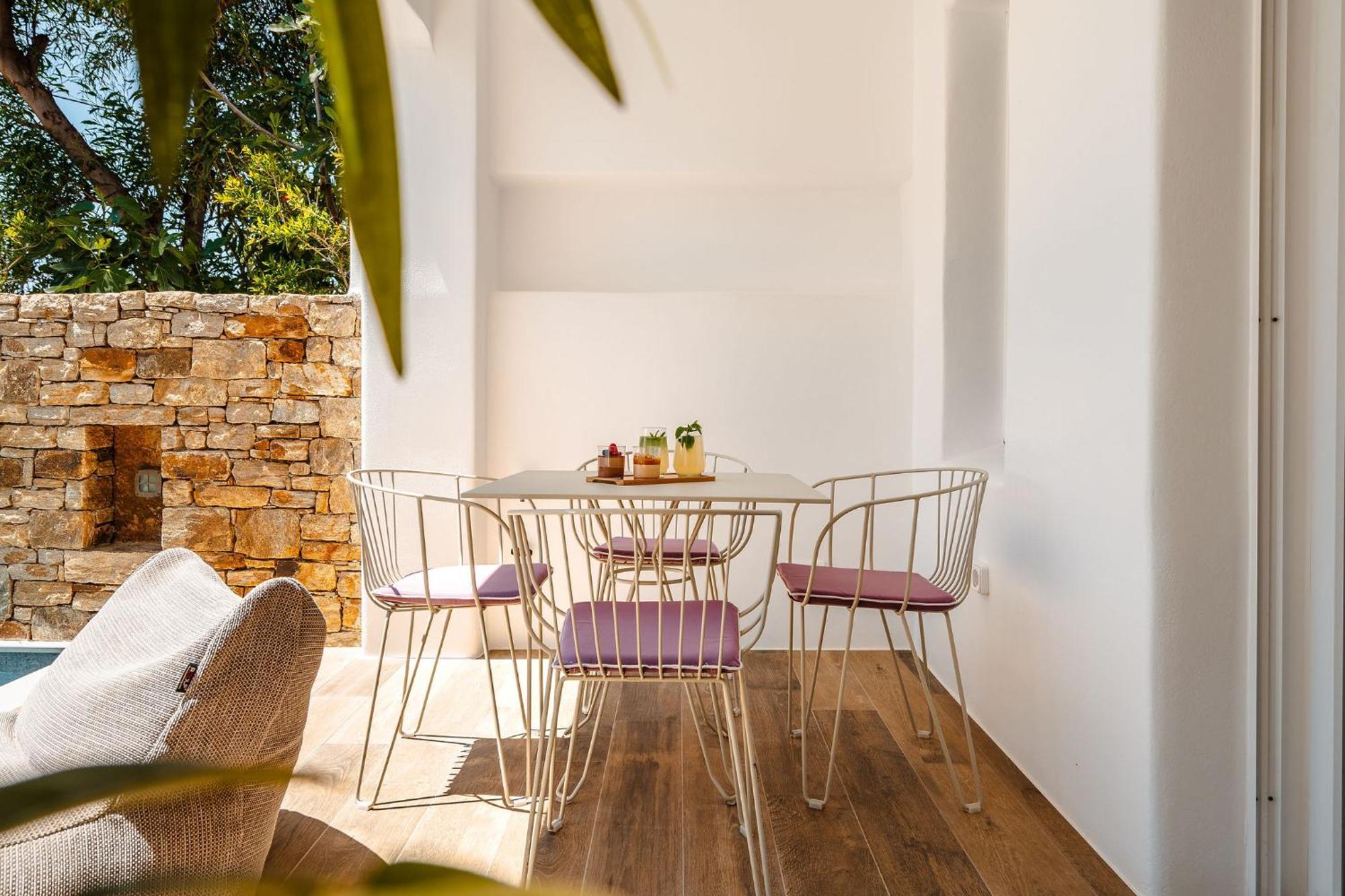Sunday Luxury Suites Agia Anna  ภายนอก รูปภาพ