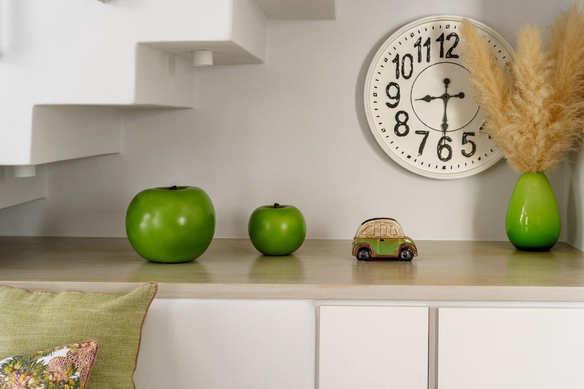 Sunday Luxury Suites Agia Anna  ภายนอก รูปภาพ