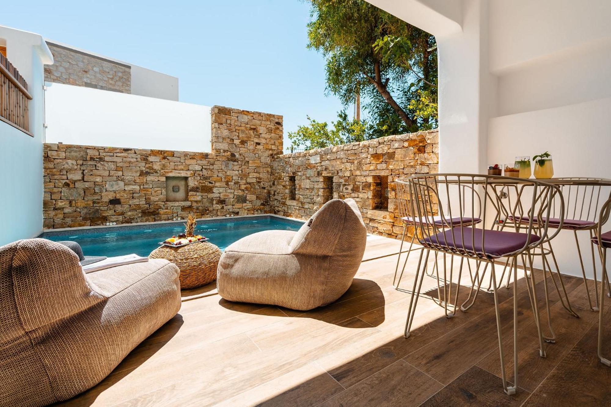 Sunday Luxury Suites Agia Anna  ภายนอก รูปภาพ