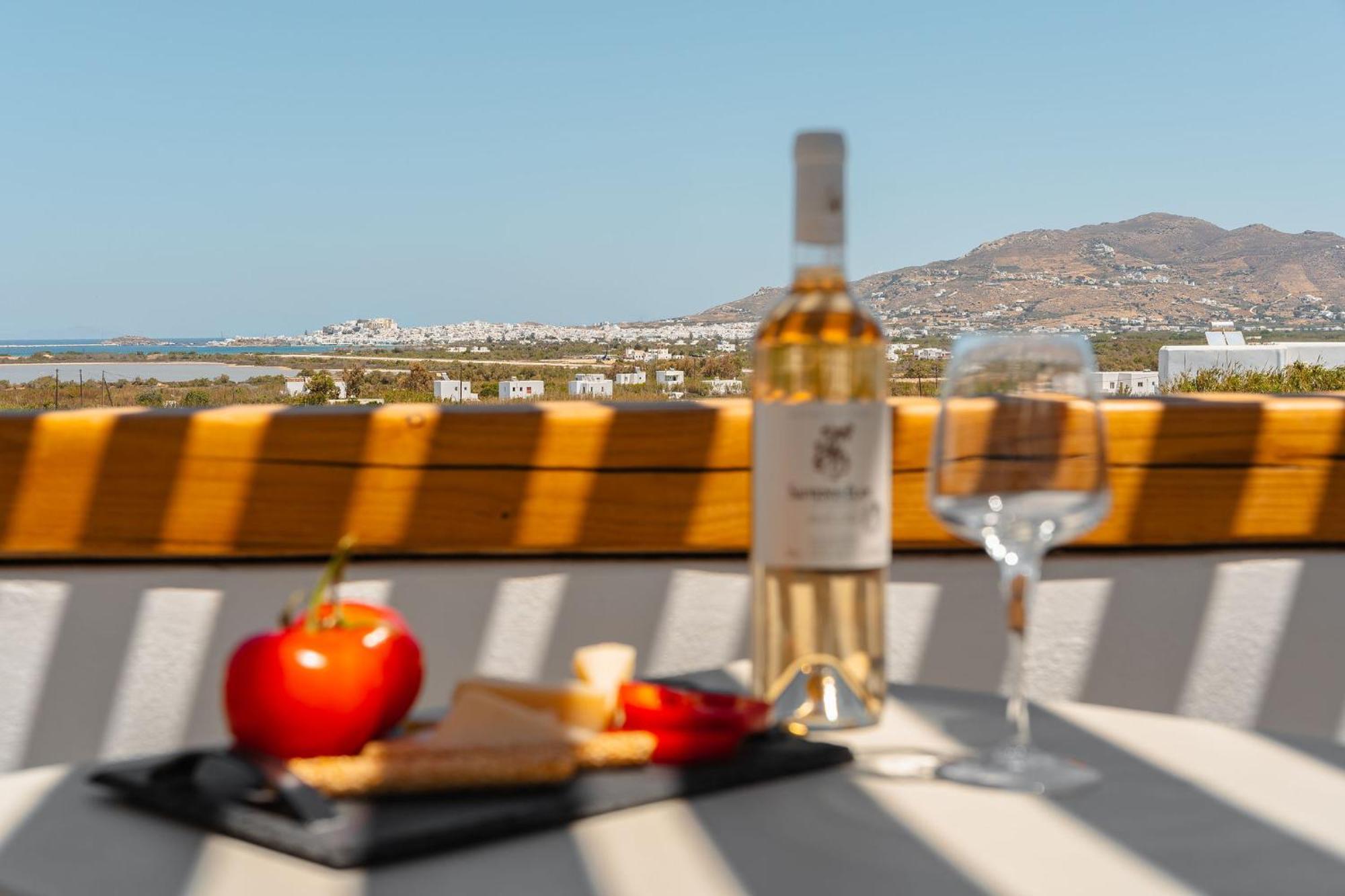 Sunday Luxury Suites Agia Anna  ภายนอก รูปภาพ
